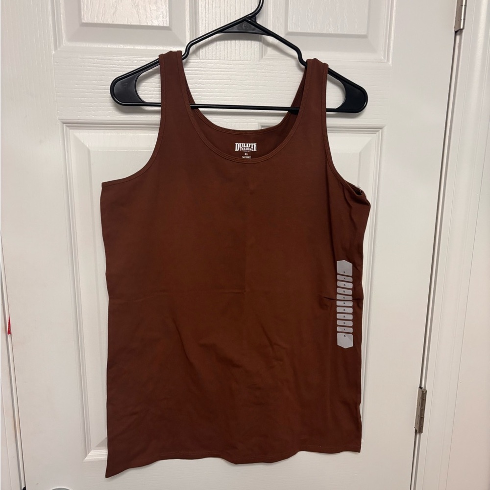 Duluth Trading Co Women’s Brown Tank Top. XL
